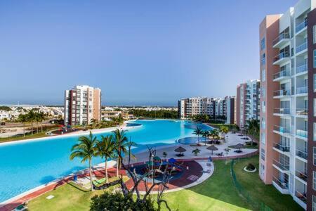 Departamento En Cancun Con 7 Albercas Tipo Playa Y Laguna Екстер'єр фото