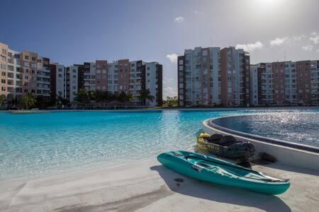 Departamento En Cancun Con 7 Albercas Tipo Playa Y Laguna Екстер'єр фото